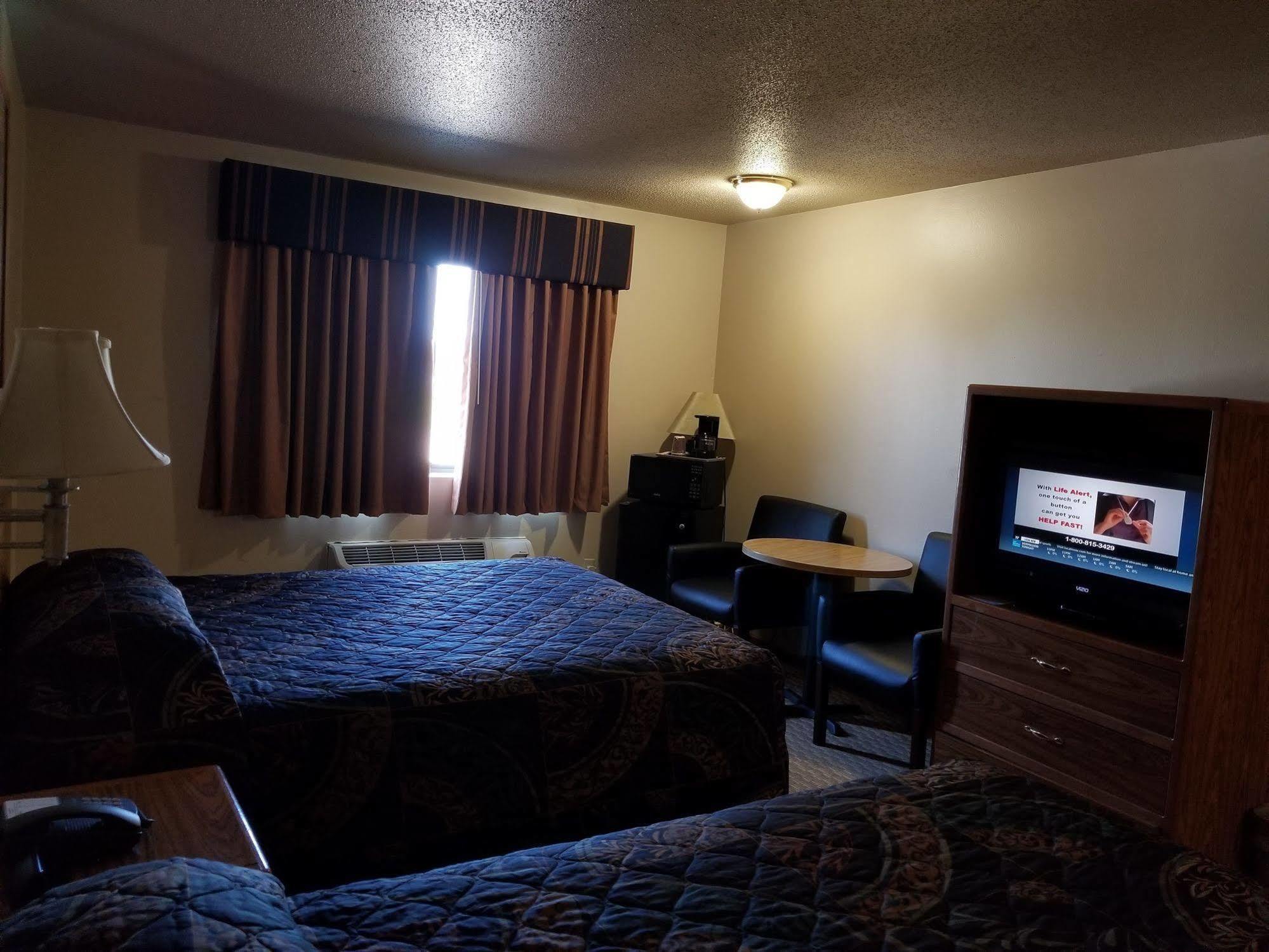 Prairie Inn Vermillion Bagian luar foto
