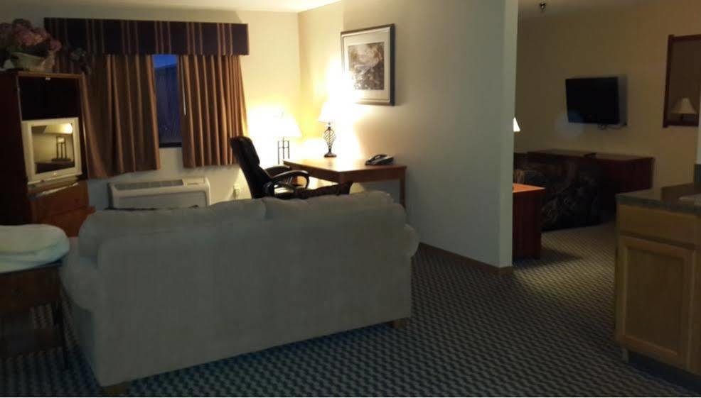 Prairie Inn Vermillion Bagian luar foto